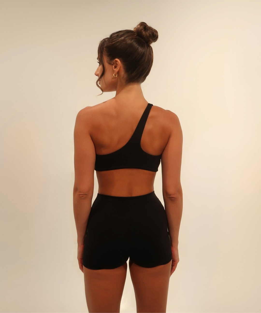1 Shoulder